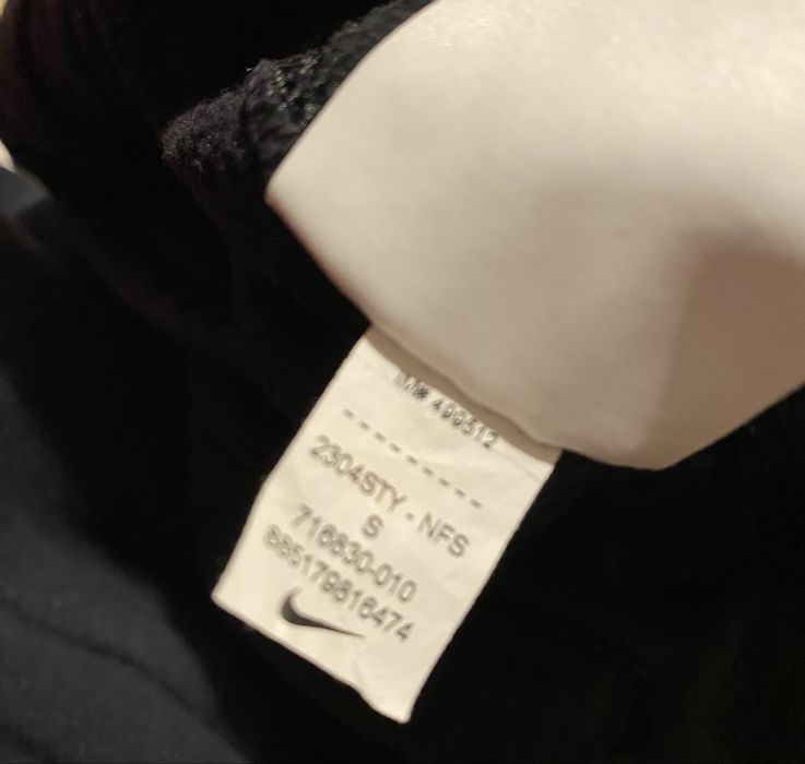 Pantaloni Nike masura S