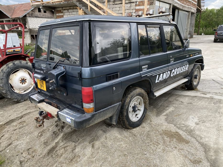 2 x Toyota Land cruiser LJ78 3.0 KZT, 2.4