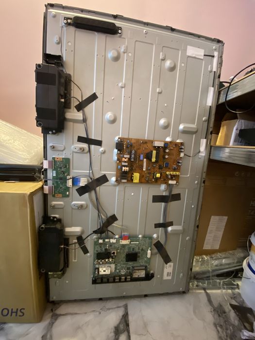 Телевизор LG 47инча 47LN575S на части