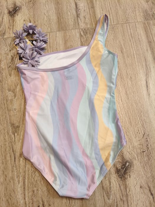 Costum de baie întreg cu stitch nou 134/146