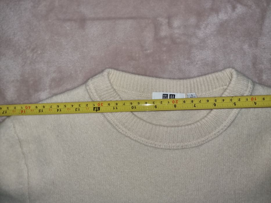 Pulover moale de lână Uniqlo