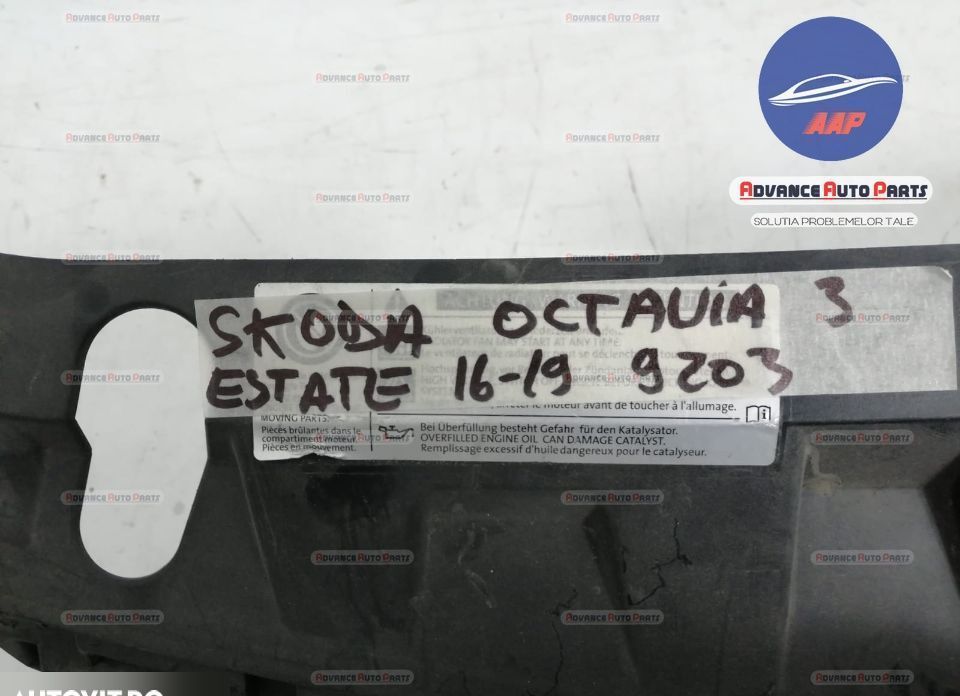 Grila centrala cod 5E0853653A - originala Skoda  Octavia  3 [facelift]