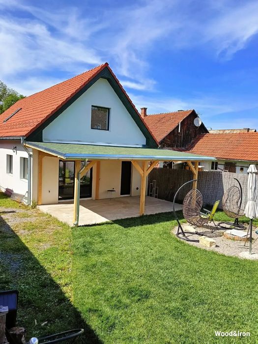 Terase, foișoare, leagăne, căsuțe de grădină,pergole, construcții lemn