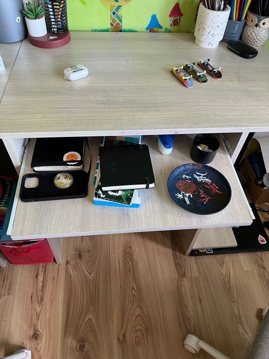 Бюро- 2 бр- лично предаване Враца