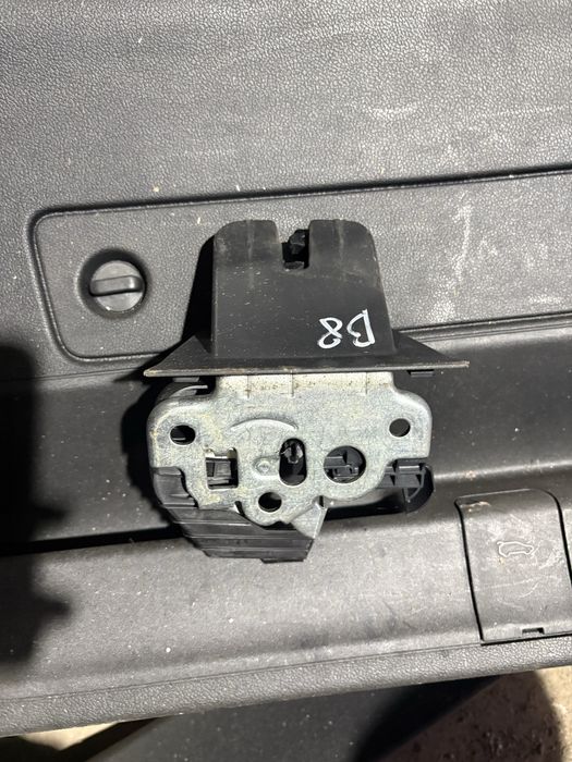 Audi a4 b8 Комби Брава Заден Капак Багажник