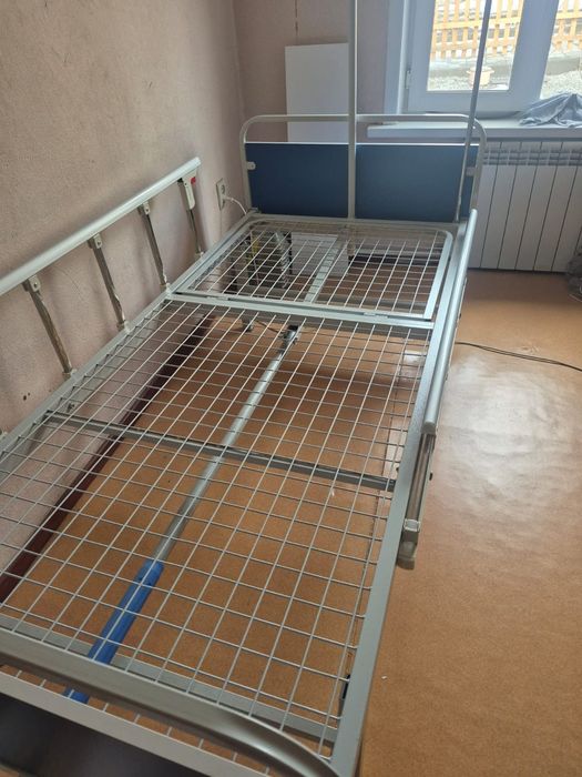 Кровать медицинская