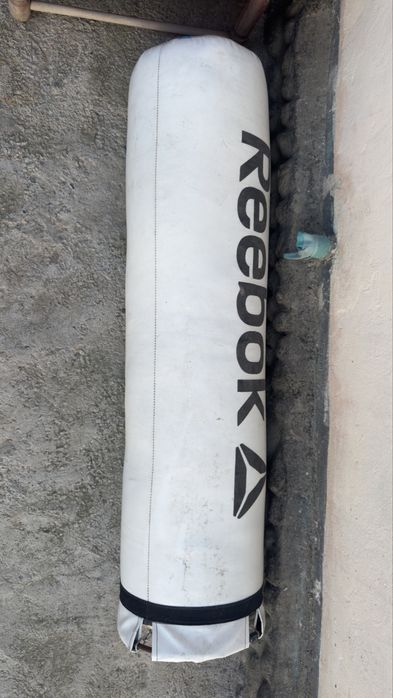 продам 2 турника и грушу