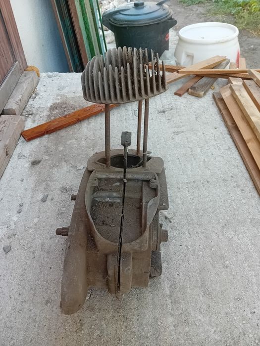 Двигател на Балкан 250
