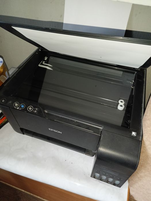 Продам принтер сканер ксерокс