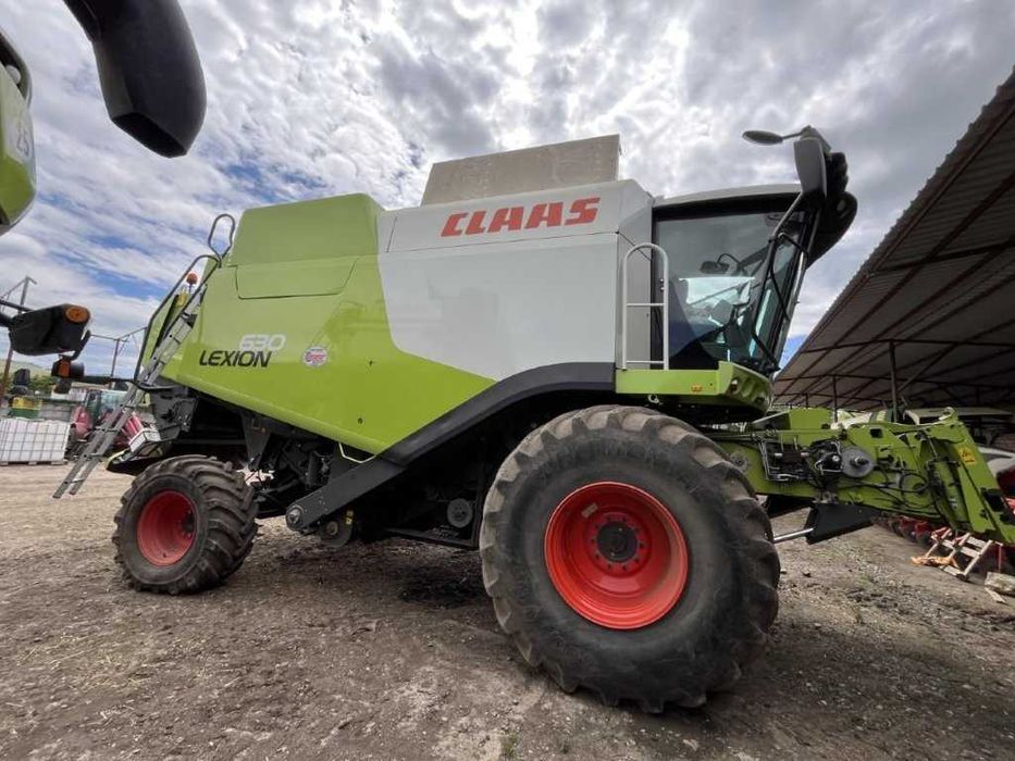 CLAAS Lexion 630  Montana 4x4