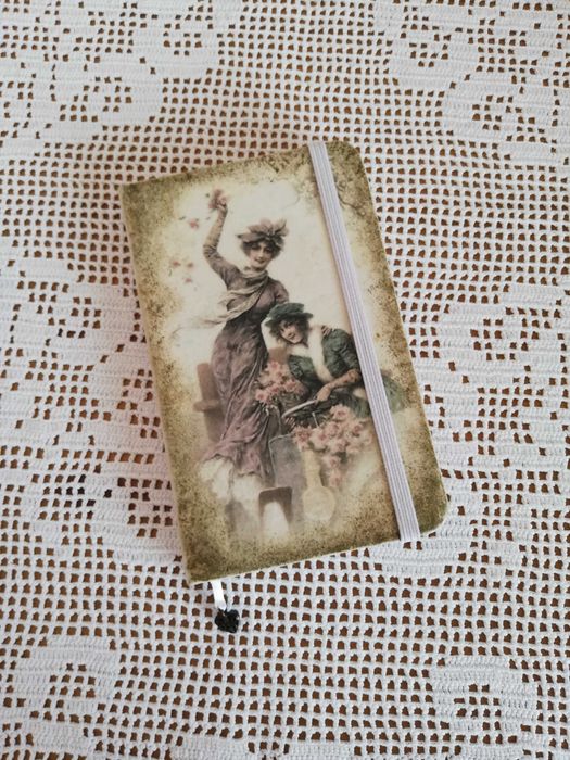 Тефтери с твърди корици ръчна декорация