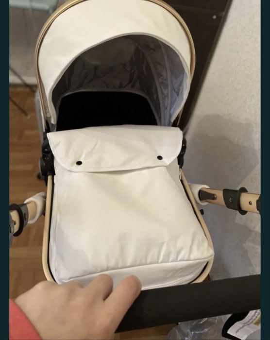 Коляска Belecoo.