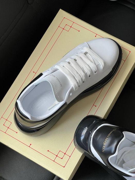 Adidasi Alexandrer Mcqueen Noi !!! Marimi 40/44 !!!