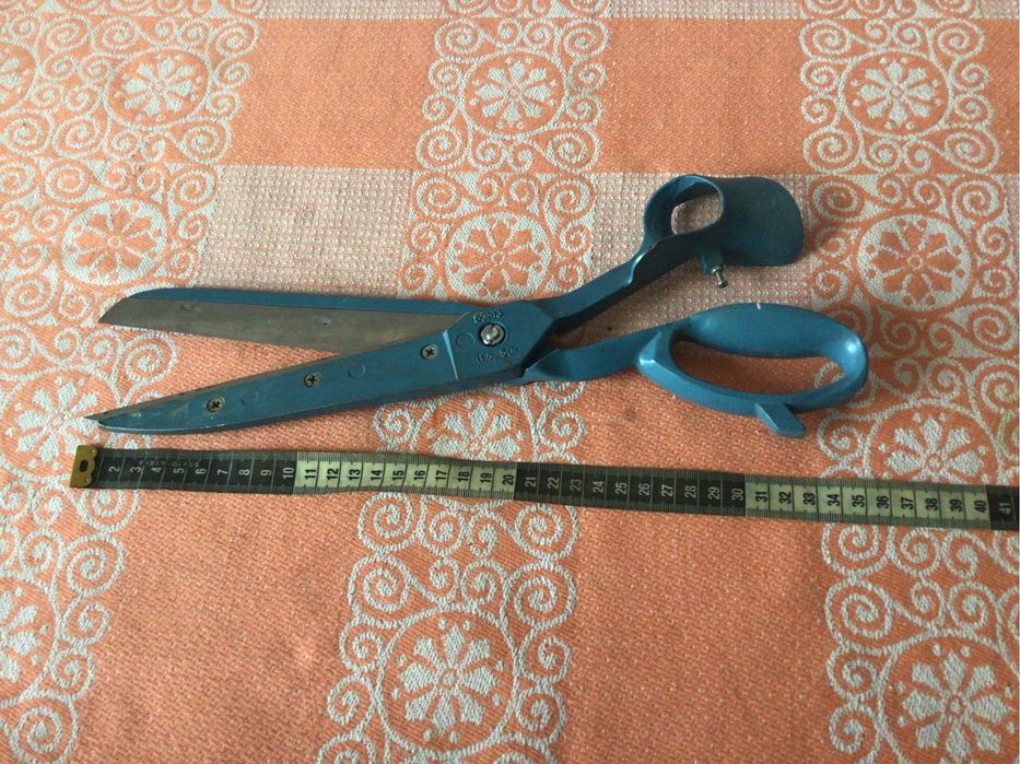 Ножницы портновские большие, лёгкие, очень острые.СССР.