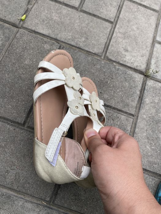 Босоножки для девочки h&m