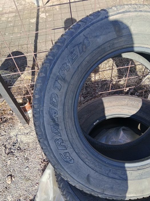 Продам шины 275/65/17