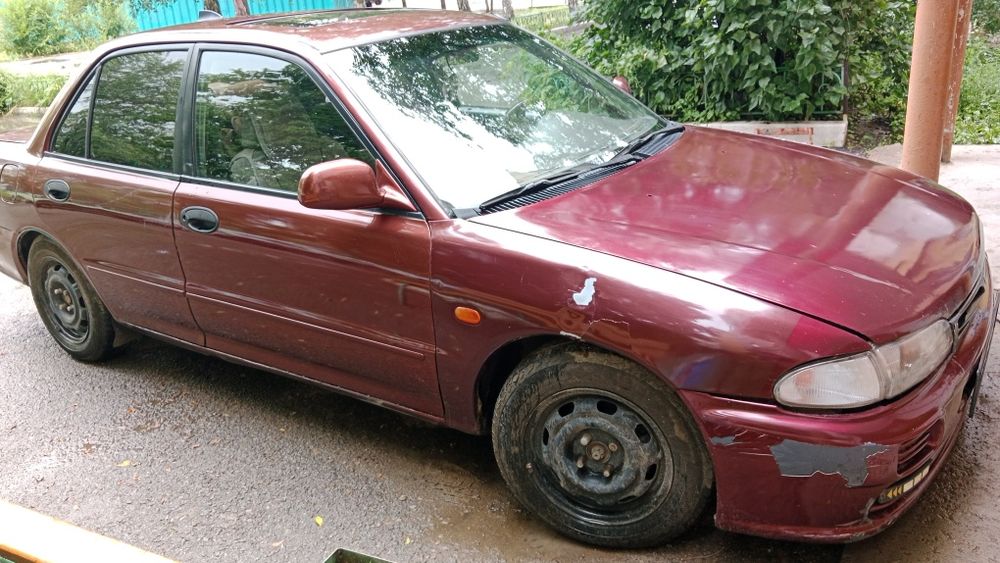 Митсубиси Лансер 1993г