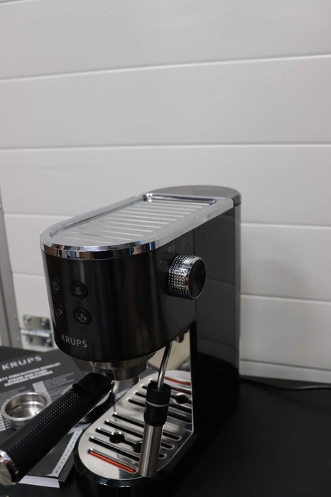 Кафемашина Krups Virtuoso+ , 15bar, неръждаема, еспресо и капучино