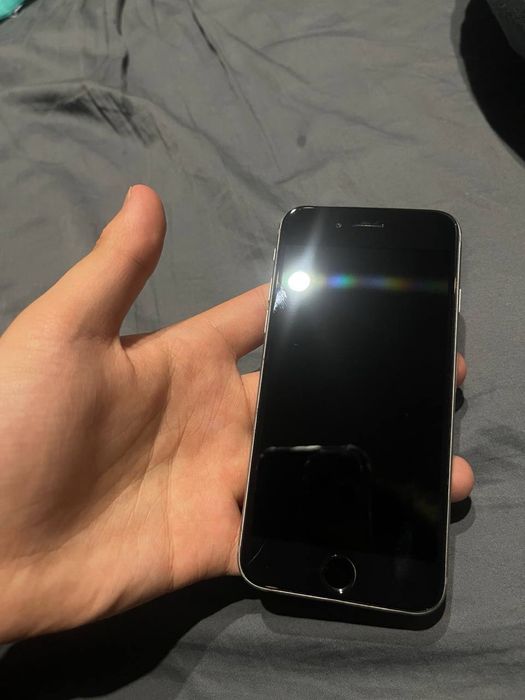 iPhone 6s 32GB Silver Отличное состояние, новый АКБ (100%)