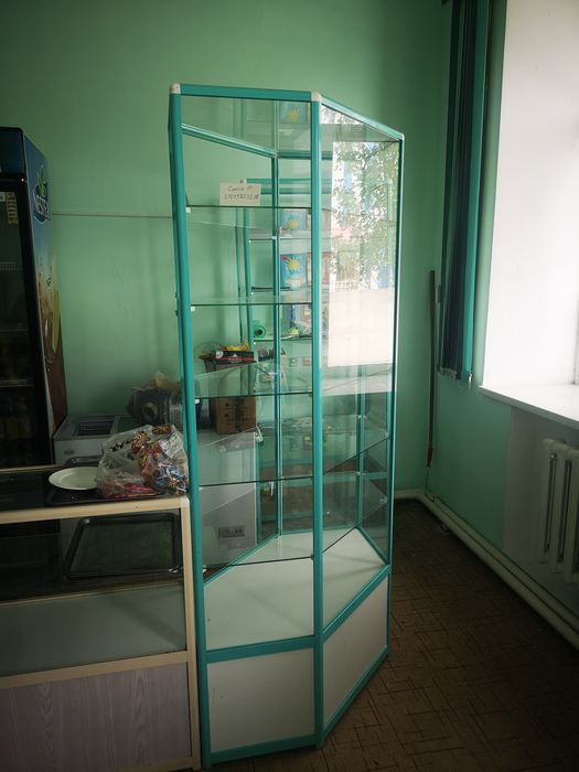 Витрина стеклянные
