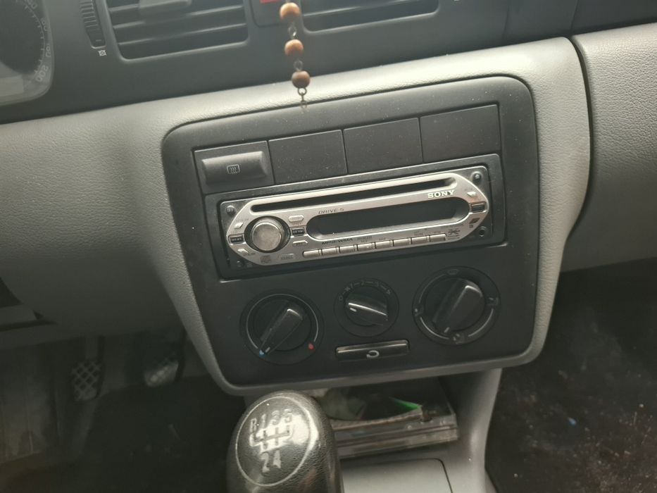 Vand SKODA OCTAVIA 1, 1,4 benzina