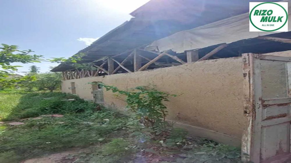 Назарбек Текстилда 10 сотих ховли сотилади. NR494/5