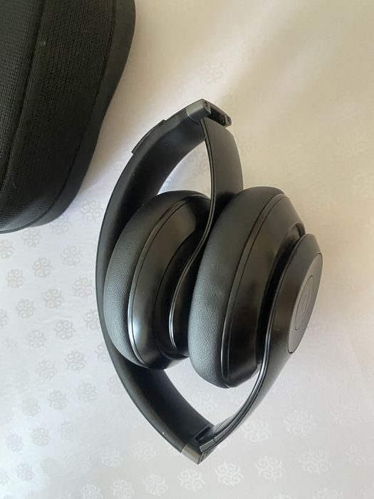 Beats Studio Pro Срочно продам