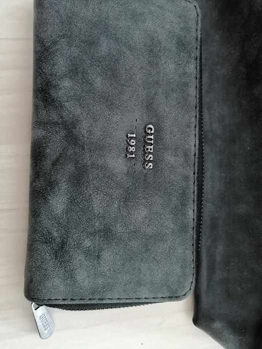 Продавам чанта Guess..