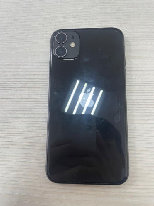 Продам Iphone 11 в хорошом состояние