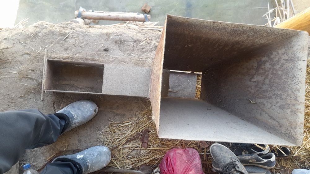 G'isht stanok lego g'ishtga moljanlangan