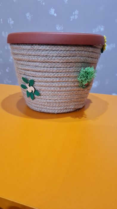 Ръчна изработка саксия 18лв