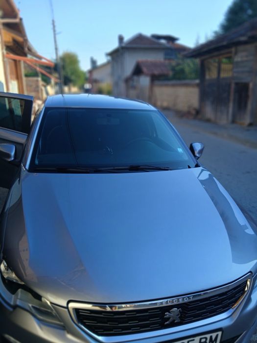 Peugeot 301 закупен от SFA