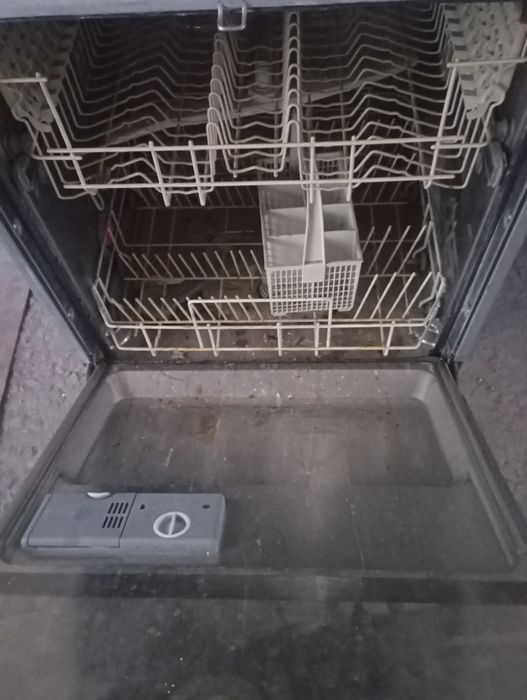 Продам посудомойку б/у