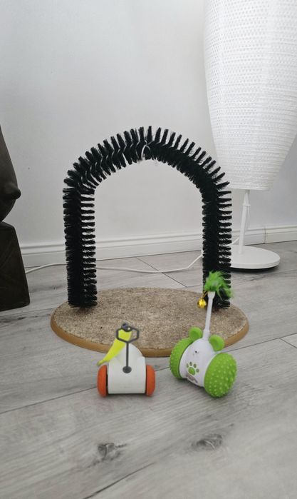 ARC interactiv pentru Pisici - Masaj si Joacă + Jucării