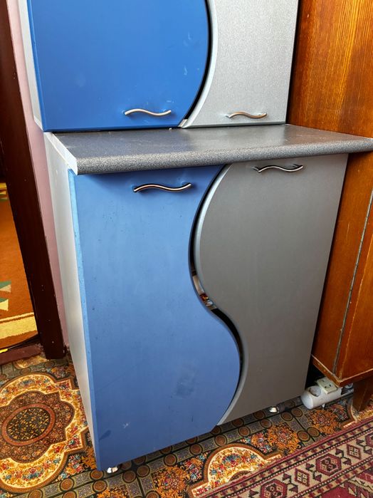 Шкаф-гарнитур, полки