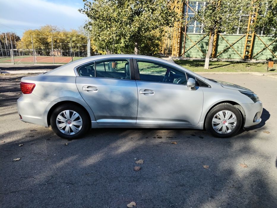Toyota Avensis 2013 2.0 diesel