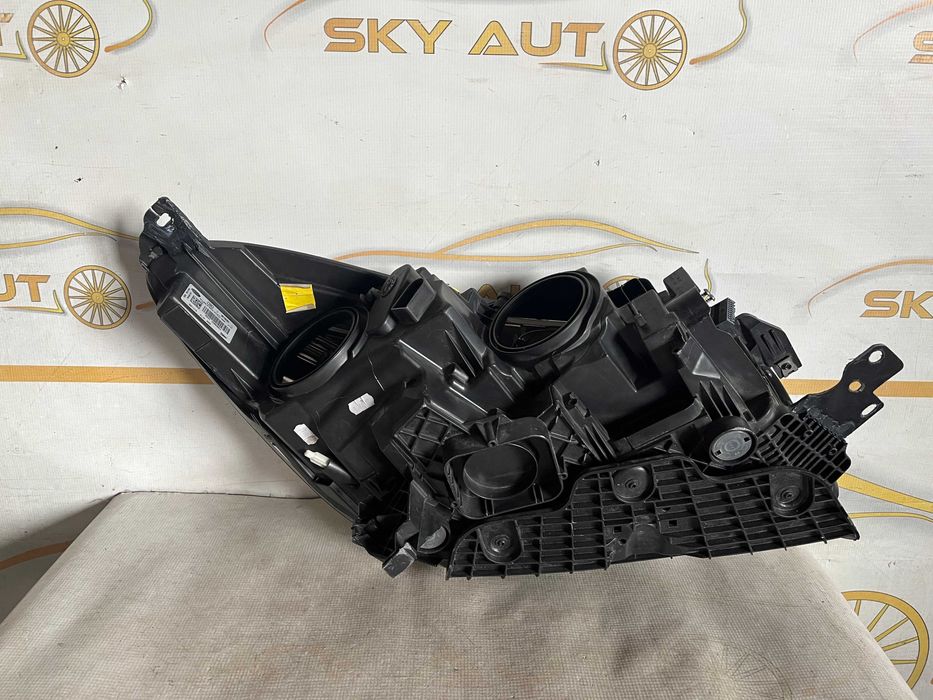 Far stanga cu lupa + led Ford Kuga 2 facelift dupa 2016 GV41-13W030-CJ