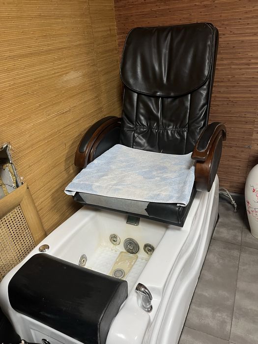 Продам педикюрное кресло.