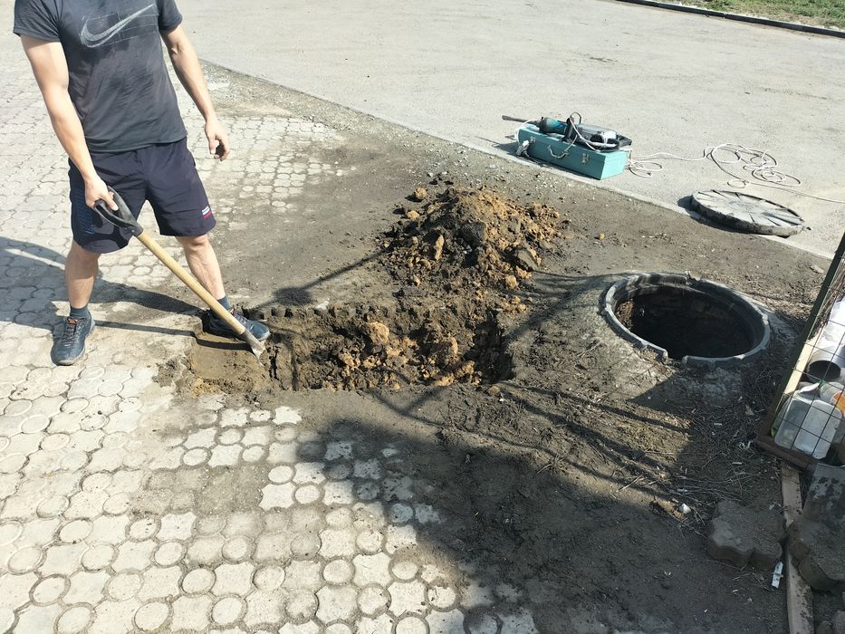 Копка септика,копка траншеи.