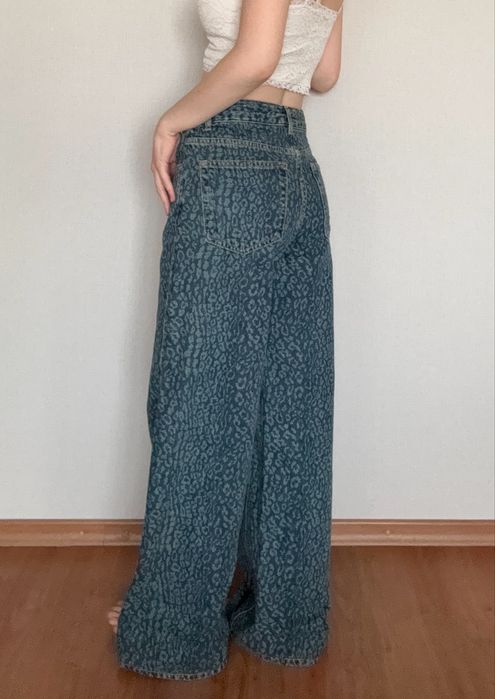 Джинсы с леопардовым принтом Pull&Bear