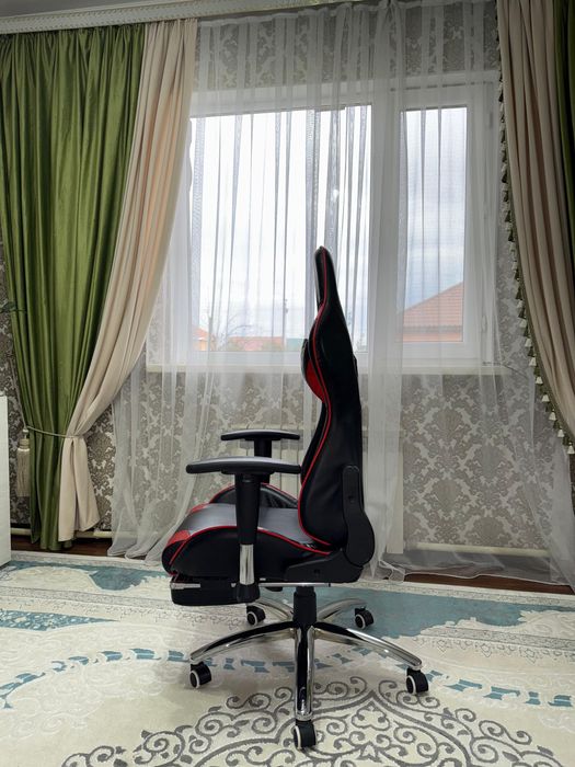 Продам игровое кресло