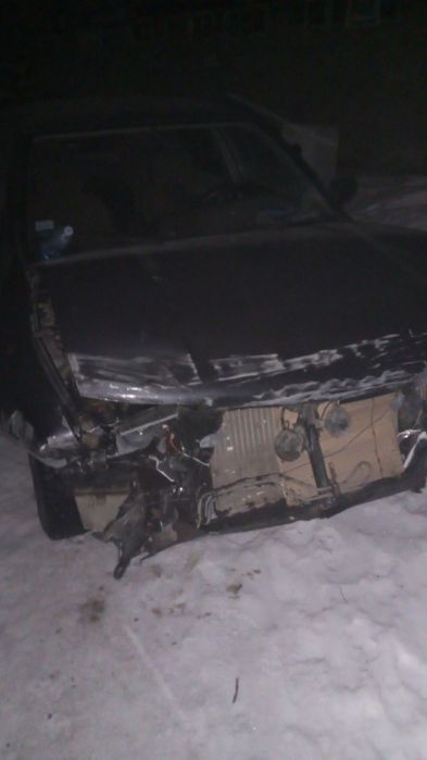 Продам ниссанчик на ходу морду надо собрать