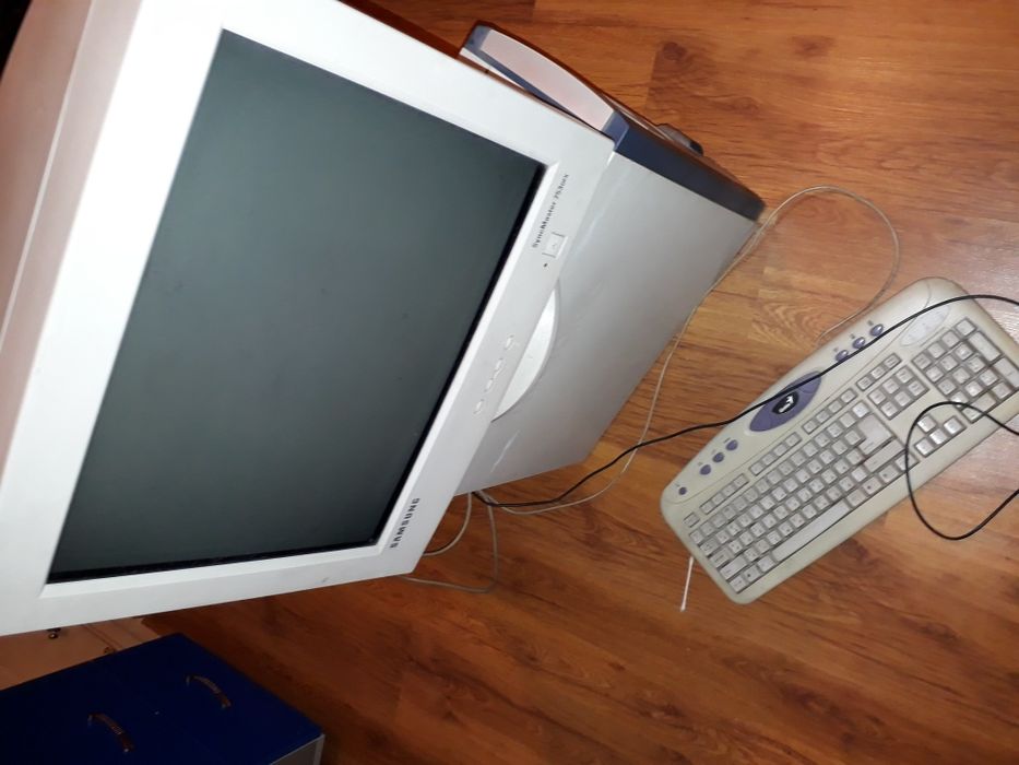 Компьютер полностью