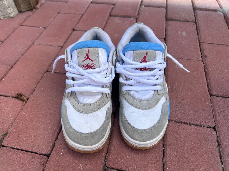 Air Jordan 4 RM Gri cu alb si albastru Mărimea 38