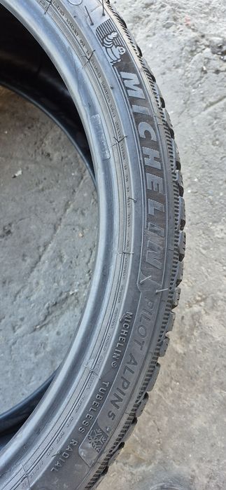 2 anvelope iarna Michelin 255/30/20,dot 2021.Pretul este pe bucata