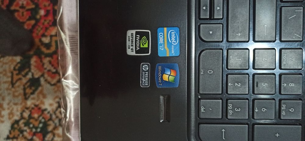 HP Pavilion i7 8GB 512GB