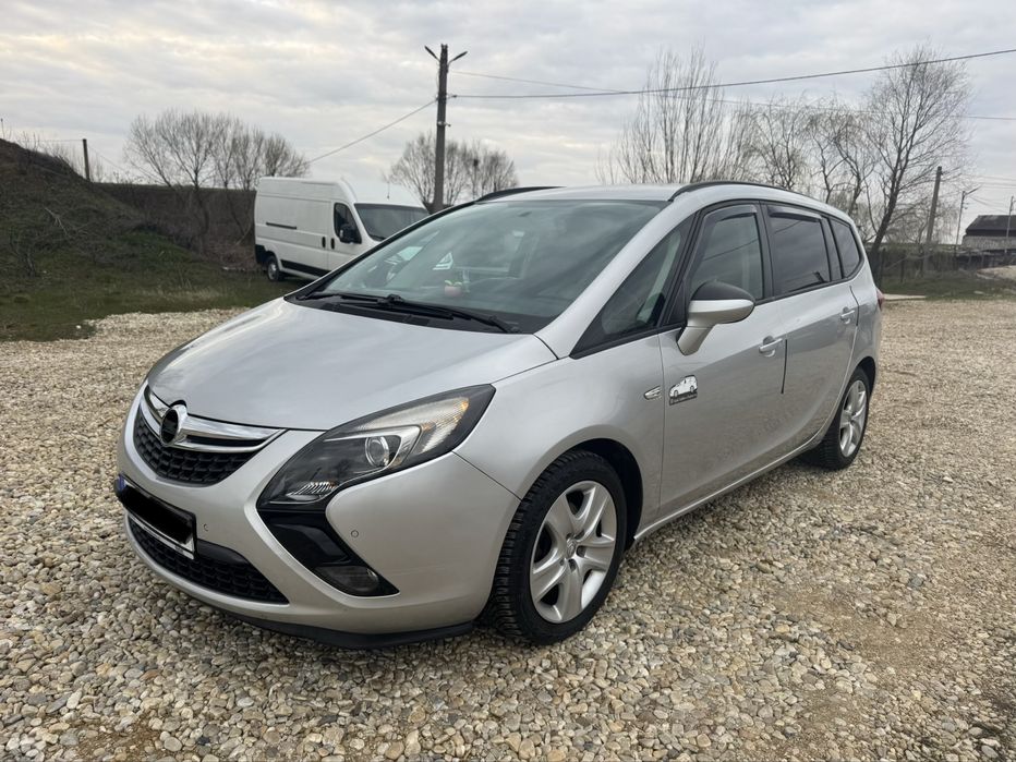 Opel Zafira C 2.0diesel 131cp 2012