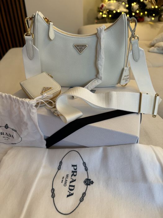 Бяла дамска чанта PRADA RE EDITION 2005