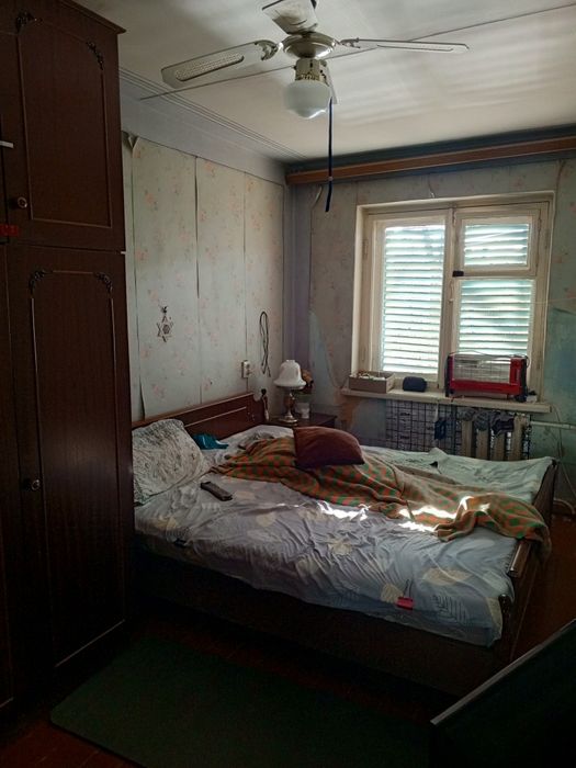 Продам квартиру 4/3/5, кирпич, раздельный санузел, два балкона, своя