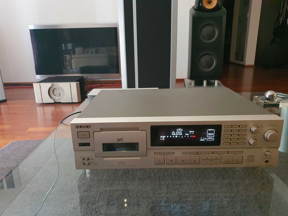SONY DTC 57es DAT absolut impecabil, nefolosit